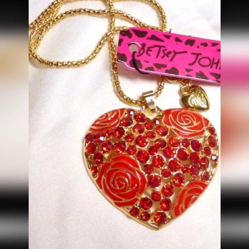 BRAND NEW ** Betsey Johnson Gold and Red Rose Heart Necklace